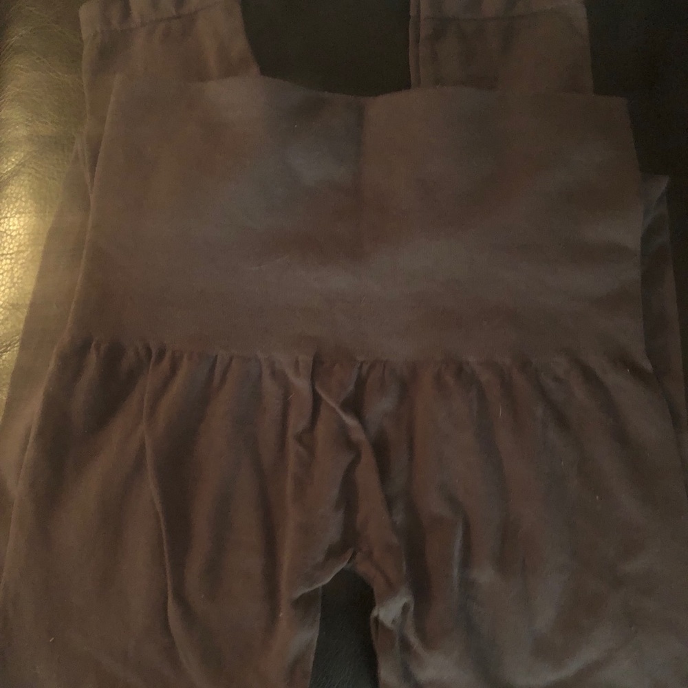 Gray high-waisted leggings